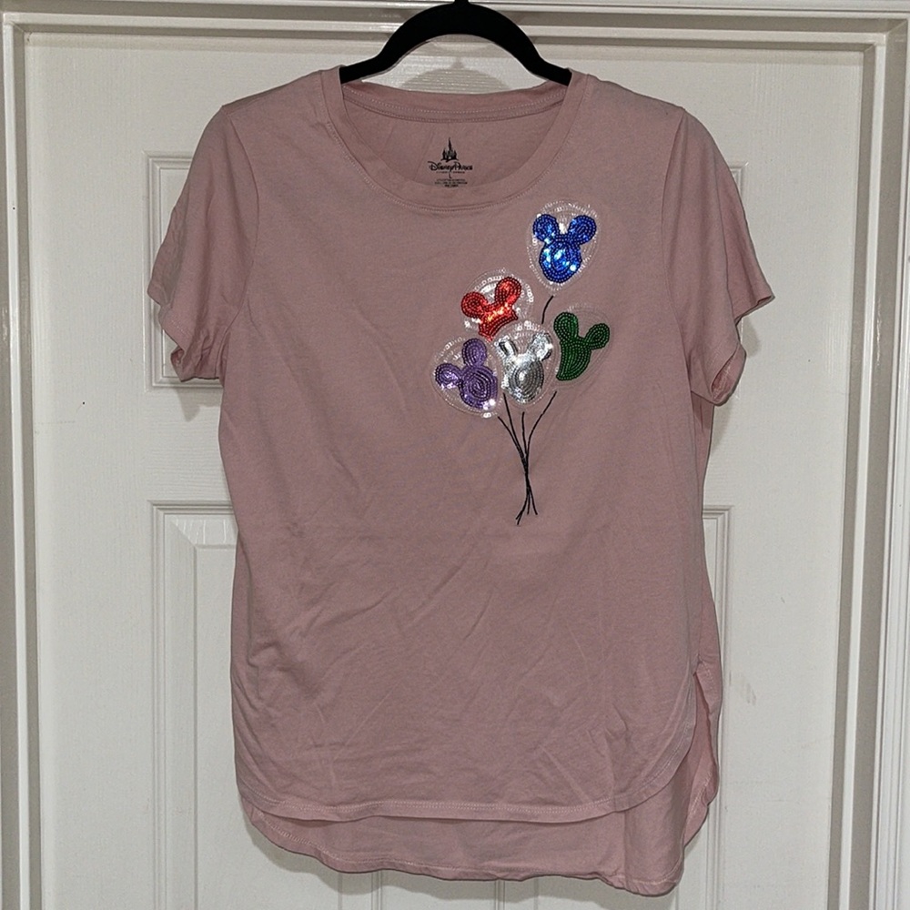 DISNEY PARKS MICKY MOUSE EMBROIDERED BOLLON T-SHIRT DUSTY ROSE SIZE LARGE. NWOT
